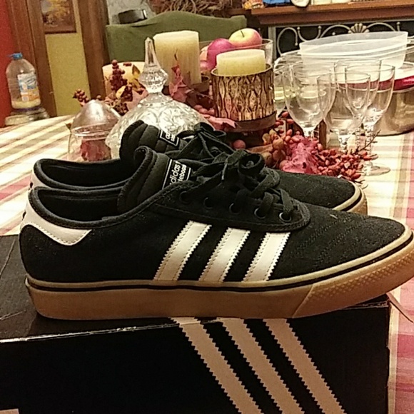 Adi ease - Picture 2 of 3